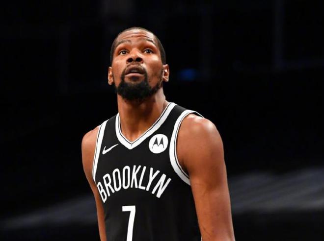 开云体育-费德勒焦点对战，字母哥与80激战瑞士队分钟，领先优势明显胜负难料！